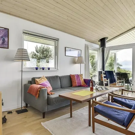 Elfi - 30m From The Sea By Interhome *
